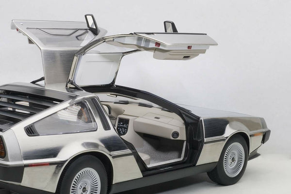 AutoArt 1:18 Delorean DMC-12 Satin Finish - 79911